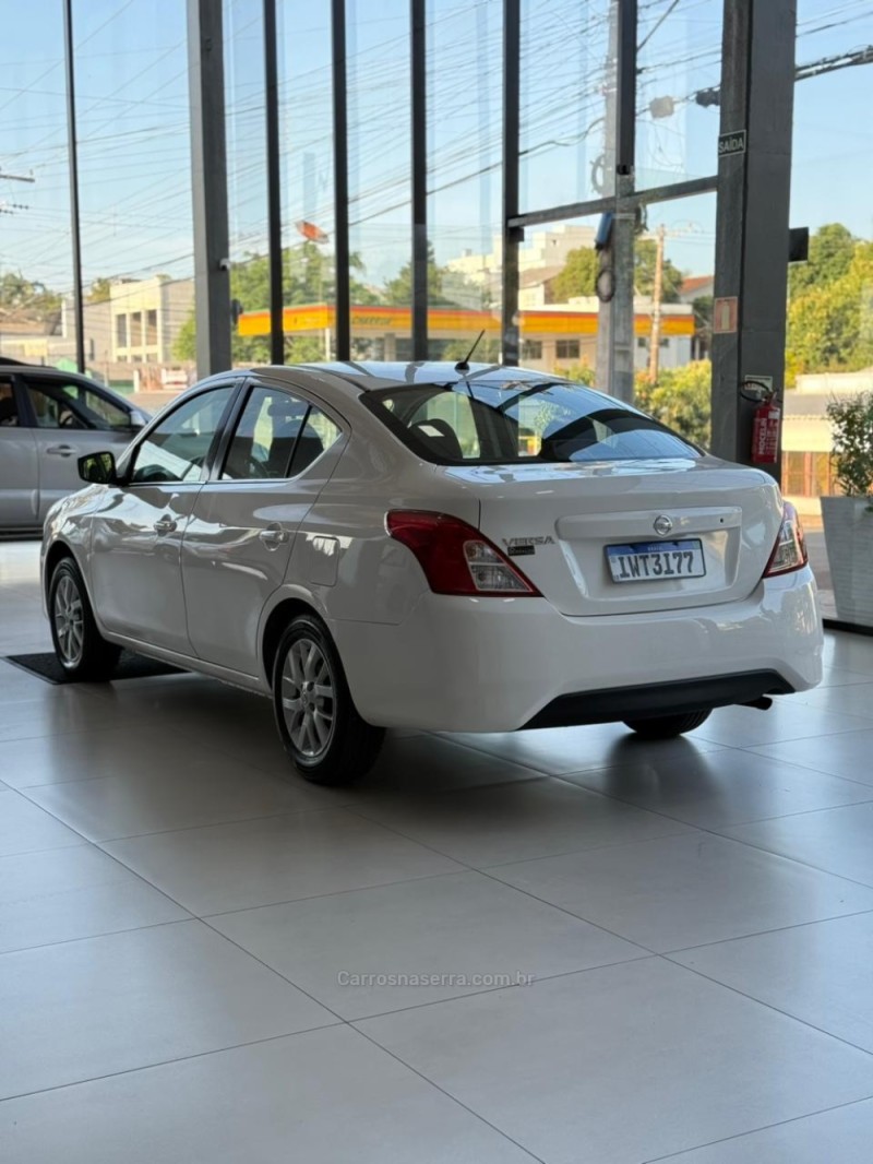 VERSA 1.6 16V FLEX SL 4P MANUAL - 2016 - SANTA CRUZ DO SUL