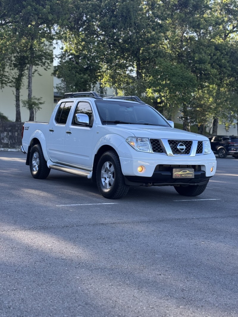 FRONTIER 2.5 LE 4X4 CD TURBO ELETRONIC DIESEL 4P MANUAL - 2012 - CAXIAS DO SUL