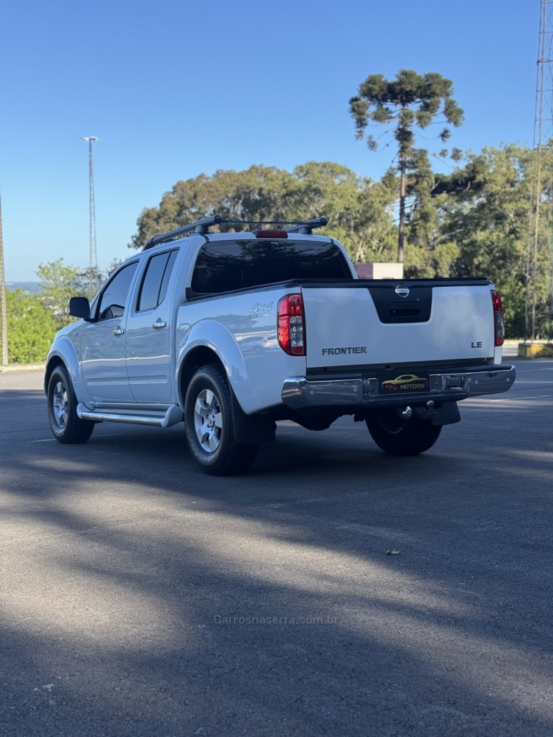 FRONTIER 2.5 LE 4X4 CD TURBO ELETRONIC DIESEL 4P MANUAL - 2012 - CAXIAS DO SUL