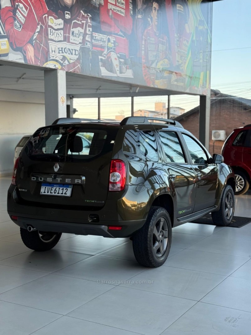 DUSTER 1.6 TECH ROAD 4X2 16V FLEX 4P MANUAL - 2014 - SANTA CRUZ DO SUL