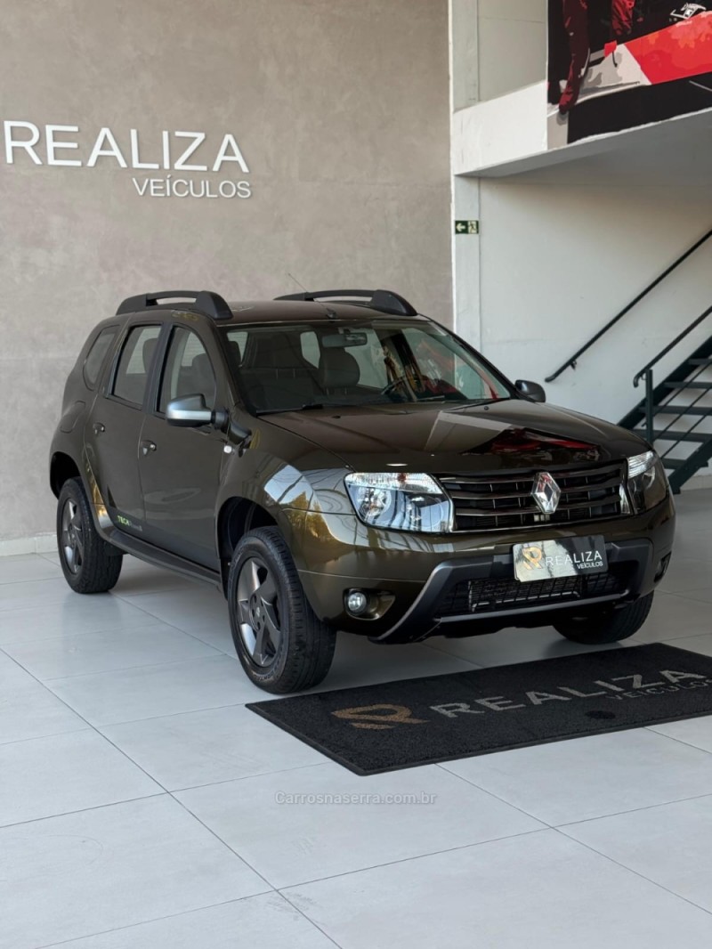 DUSTER 1.6 TECH ROAD 4X2 16V FLEX 4P MANUAL - 2014 - SANTA CRUZ DO SUL