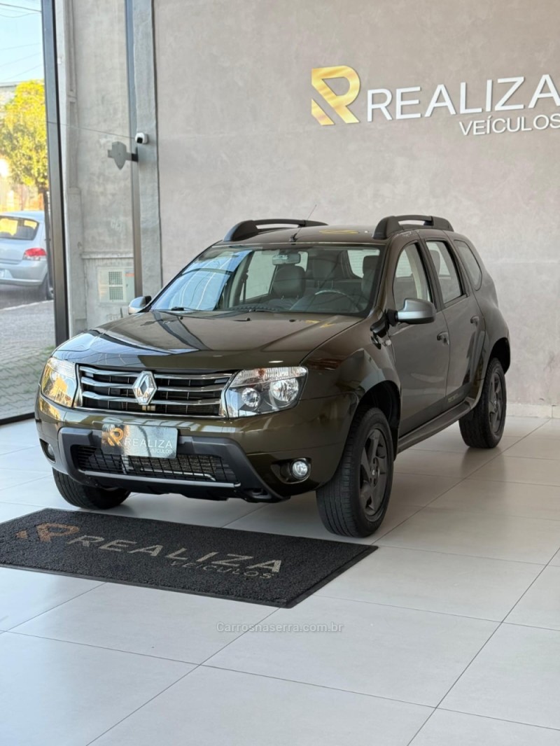 DUSTER 1.6 TECH ROAD 4X2 16V FLEX 4P MANUAL - 2014 - SANTA CRUZ DO SUL