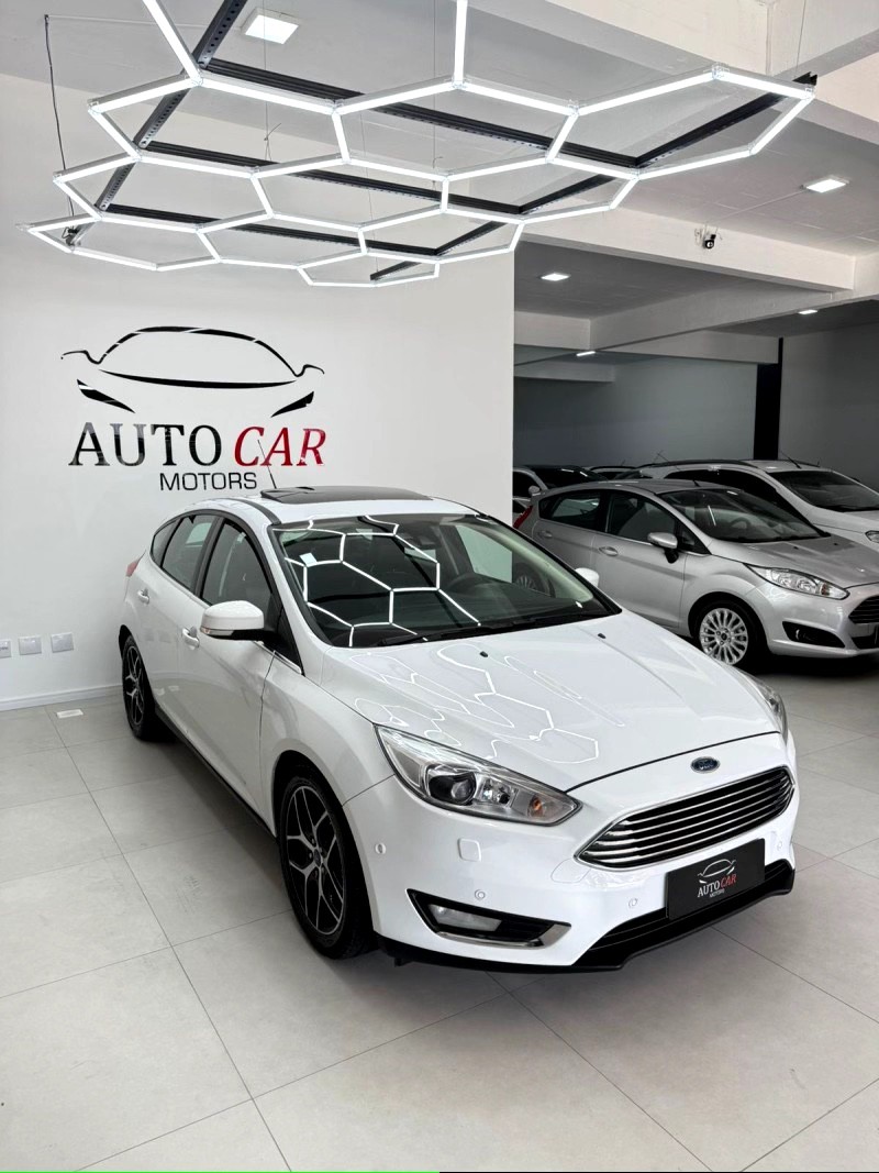 FOCUS 2.0 TITANIUM HATCH 16V FLEX 4P AUTOMÁTICO - 2016 - CAXIAS DO SUL