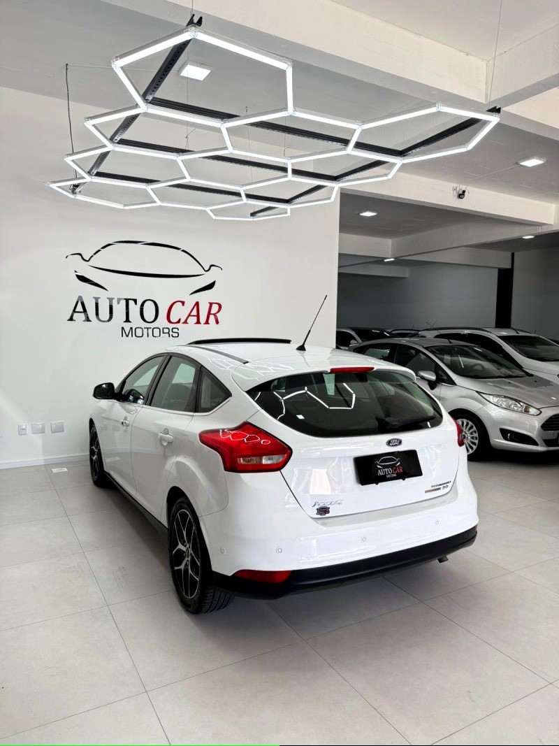 FOCUS 2.0 TITANIUM HATCH 16V FLEX 4P AUTOMÁTICO - 2016 - CAXIAS DO SUL