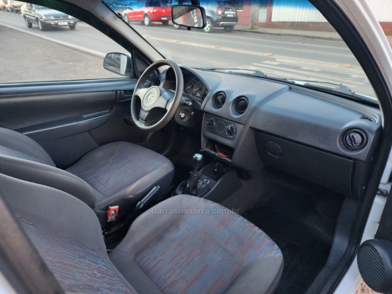 CELTA 1.0 MPFI LIFE 8V FLEX 2P MANUAL - 2007 - VACARIA