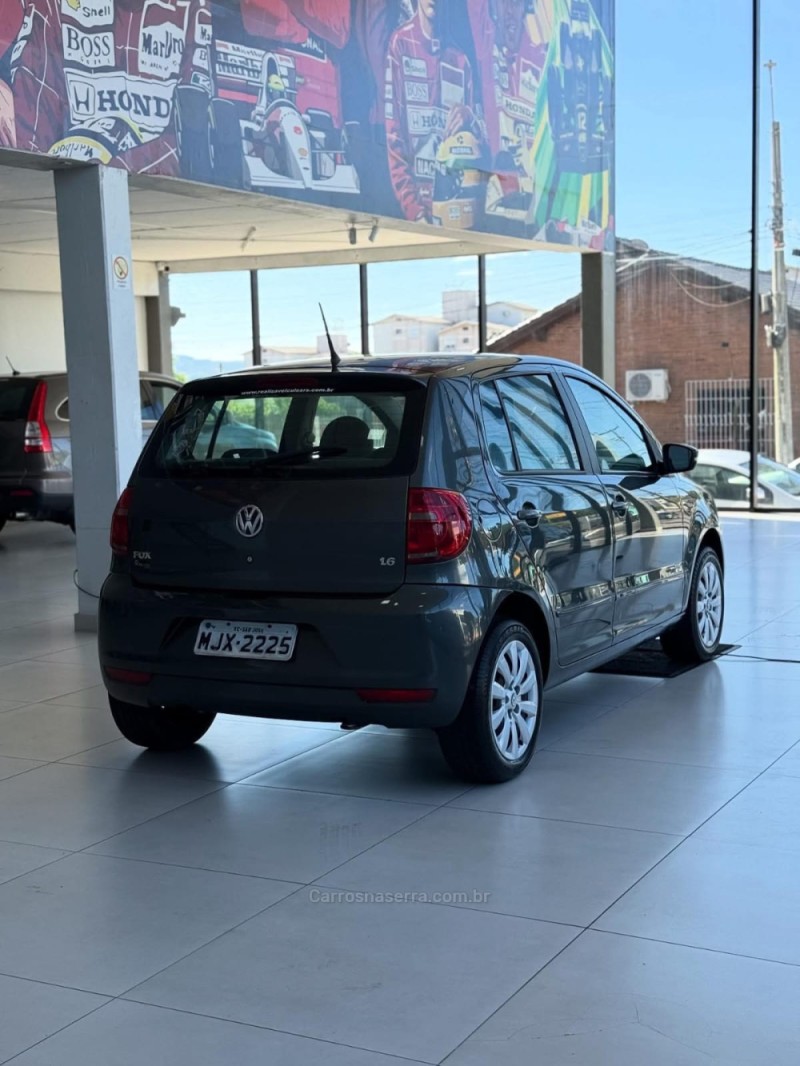 FOX 1.6 COMFORTLINE 8V FLEX 4P MANUAL - 2013 - SANTA CRUZ DO SUL