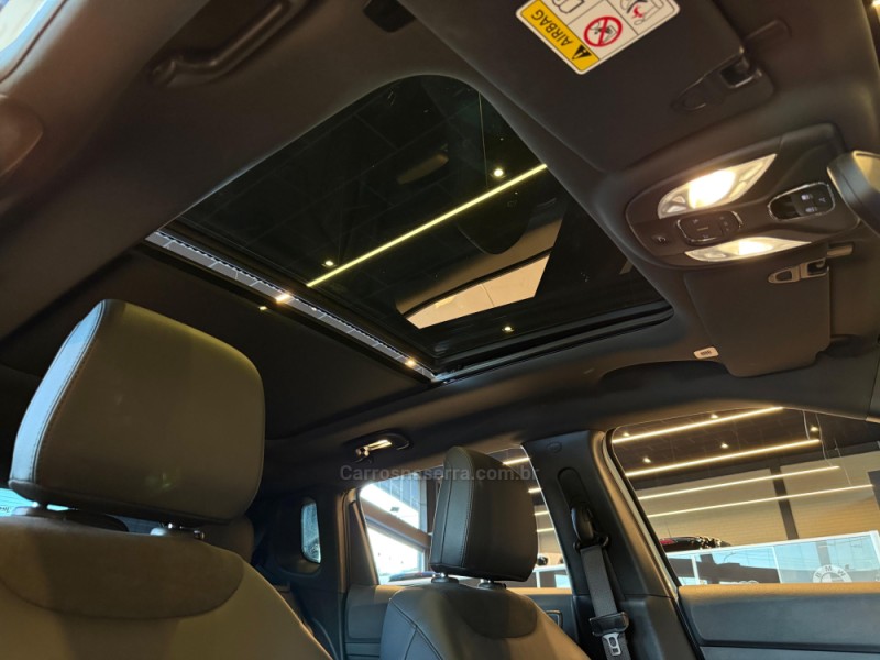 COMPASS 2.0 HURRICANE BLACKHAWK 4X4 TURBO GASOLINA 4P AUTOMÁTICO - 2025 - CAXIAS DO SUL