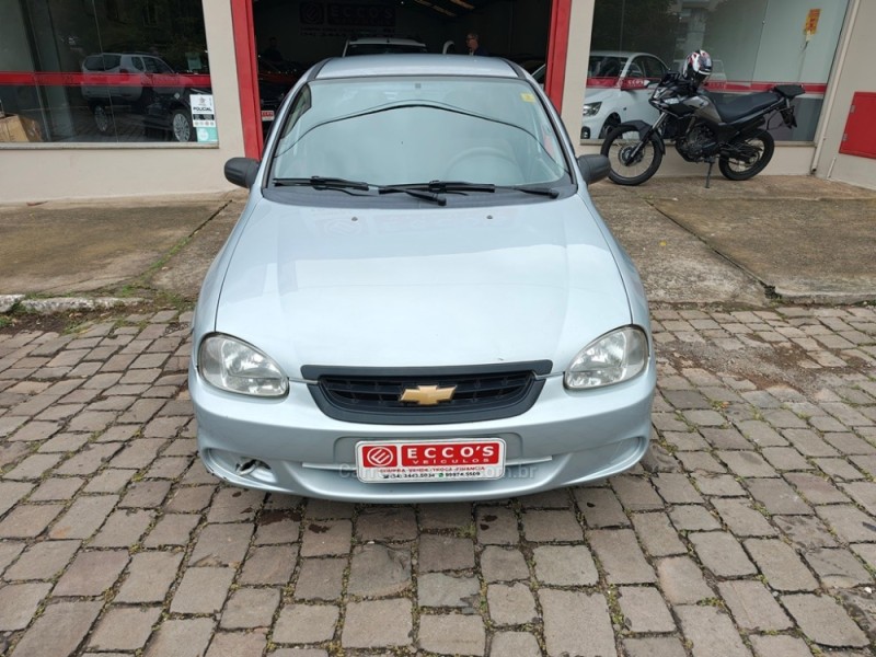 CLASSIC 1.0 MPFI LIFE 8V FLEX 4P MANUAL - 2010 - GUAPORé