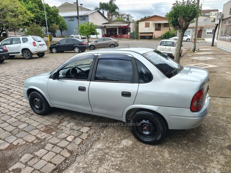 CLASSIC 1.0 MPFI LIFE 8V FLEX 4P MANUAL - 2010 - GUAPORé