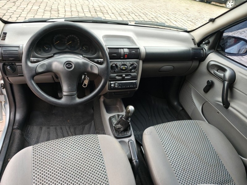 CLASSIC 1.0 MPFI LIFE 8V FLEX 4P MANUAL - 2010 - GUAPORé