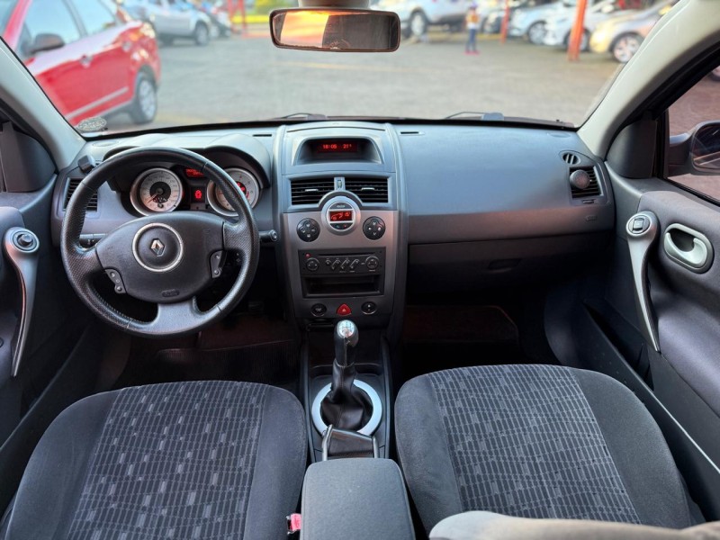 MÉGANE 1.6 DYNAMIQUE 16V FLEX 4P MANUAL - 2013 - CANELA