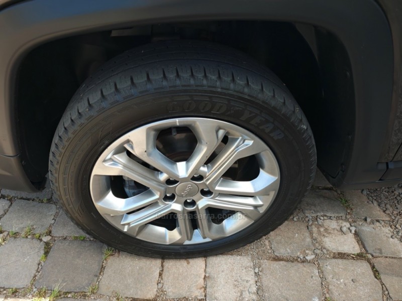 COMPASS 1.3 LONGITUDE T270 16V TURBO 4X2 FLEX 4P AUTOMÁTICO - 2022 - GUAPORé