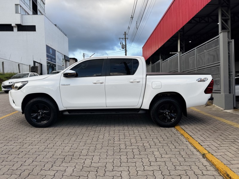 hilux 2.8 srv 4x4 cd 16v diesel 4p automatico 2018 feliz