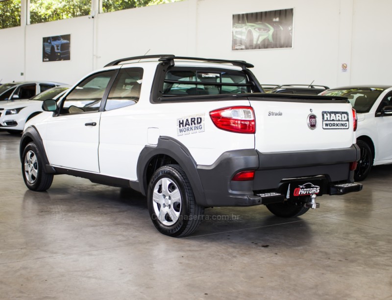 STRADA 1.4 MPI HARD WORKING CD 8V FLEX 3P MANUAL - 2016 - NOVO HAMBURGO