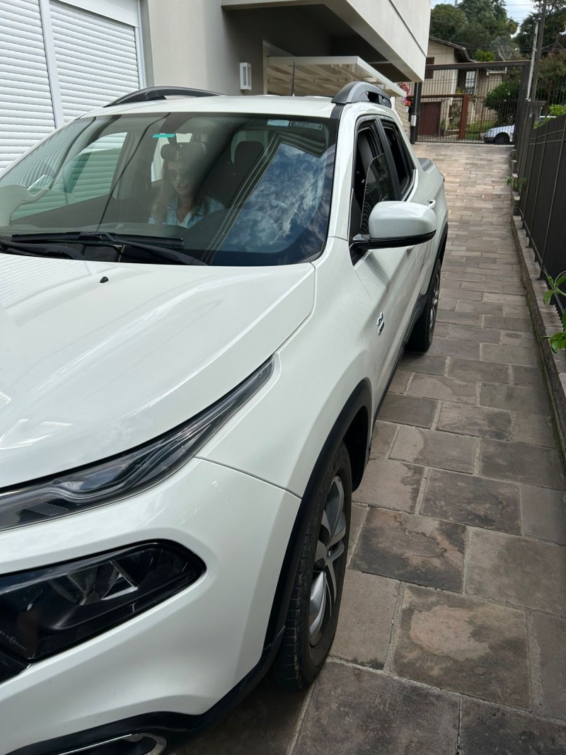 TORO 2.0 16V TURBO DIESEL FREEDOM 4WD AT9 AUTOMÁTICO - 2019 - CAXIAS DO SUL