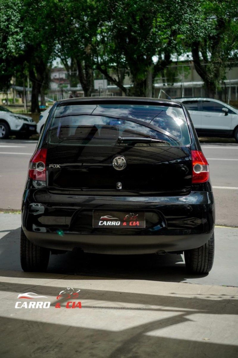 FOX 1.0 MI 8V FLEX 4P MANUAL - 2007 - SANTA CRUZ DO SUL