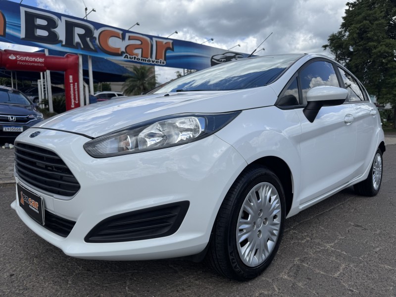 fiesta 1.5 se hatch 16v flex 4p manual 2016 dois irmaos