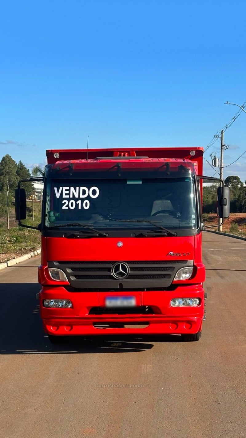 ATEGO 2425 3 EIXOS - 2010 - GARIBALDI