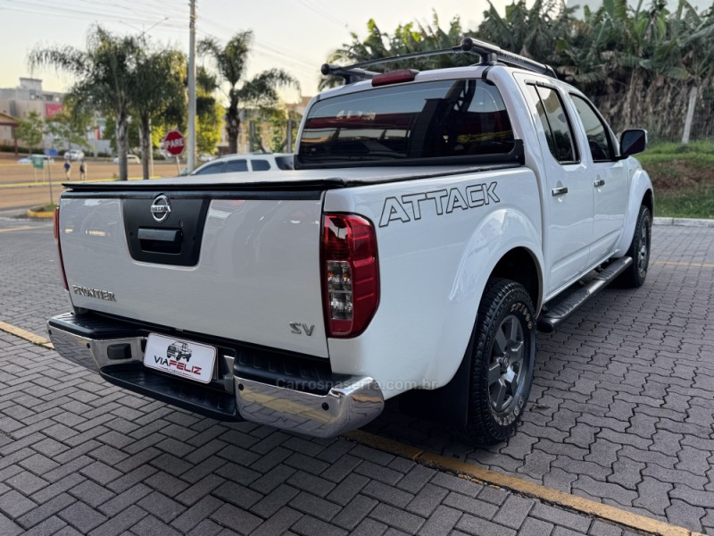FRONTIER 2.5 SV ATTACK 4X4 CD TURBO ELETRONIC DIESEL 4P AUTOMÁTICO - 2016 - FELIZ
