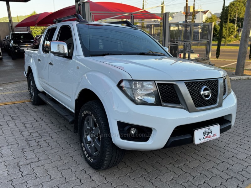 FRONTIER 2.5 SV ATTACK 4X4 CD TURBO ELETRONIC DIESEL 4P AUTOMÁTICO - 2016 - FELIZ