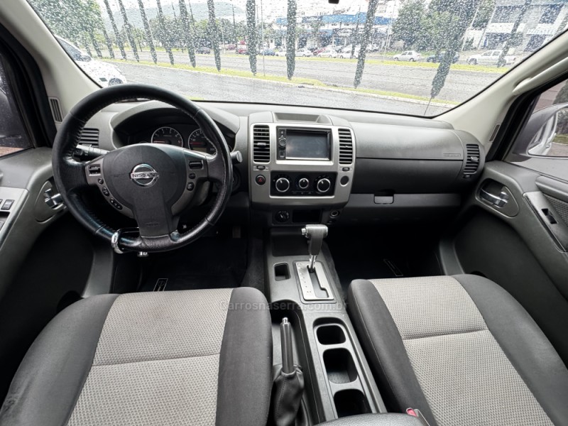 FRONTIER 2.5 SV ATTACK 4X4 CD TURBO ELETRONIC DIESEL 4P AUTOMÁTICO - 2016 - FELIZ
