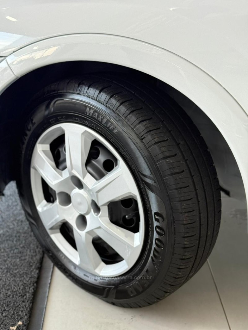 CORSA 1.4 MPFI MAXX 8V FLEX 4P MANUAL - 2012 - SANTA CRUZ DO SUL