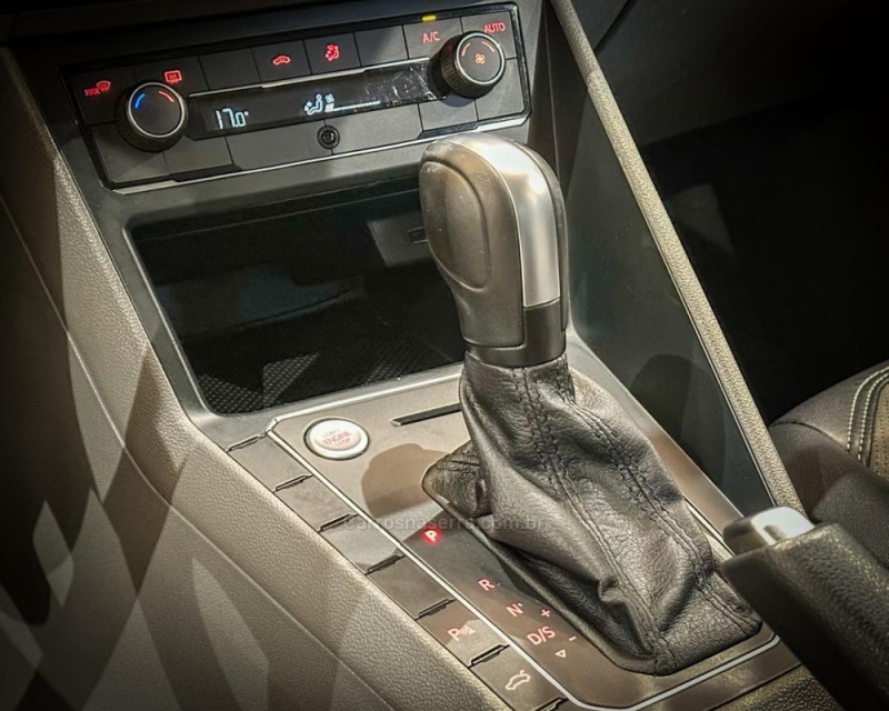 POLO 1.0	200 TSI HIGHLINE AUTOMÁTICO  - 2021 - GARIBALDI