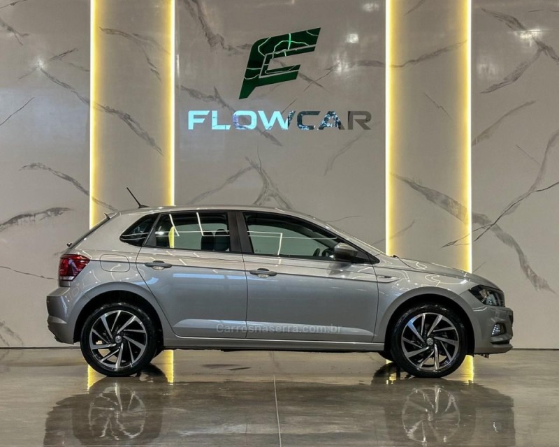 POLO 1.0	200 TSI HIGHLINE AUTOMÁTICO  - 2021 - GARIBALDI