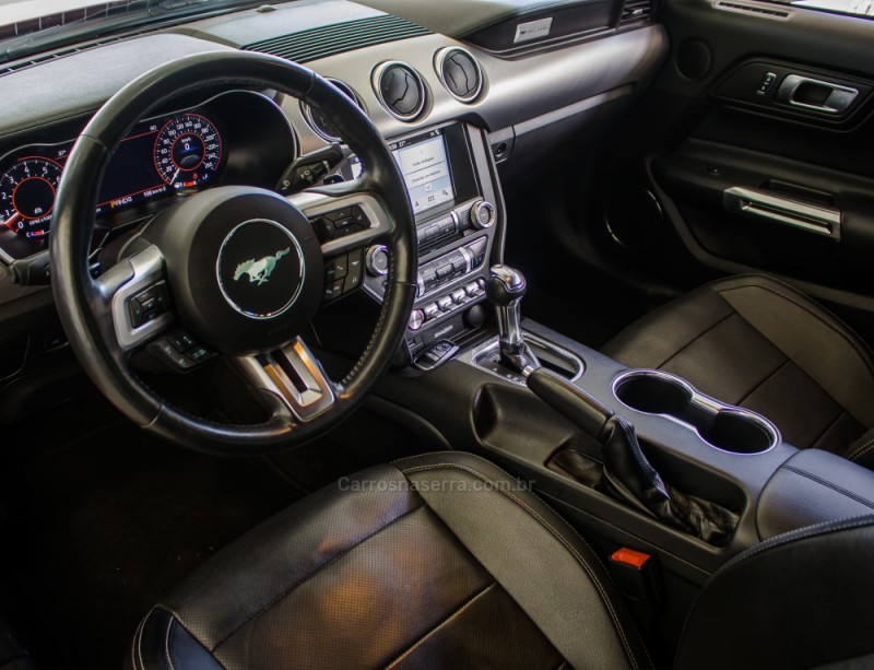 MUSTANG 4.6 GT PREMIUM COUPÉ V8 24V GASOLINA 2P AUTOMÁTICO - 2018 - NOVO HAMBURGO