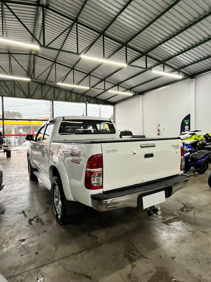 HILUX 3.0 SRV 4X4 CD 16V TURBO INTERCOOLER DIESEL 4P AUTOMÁTICO - 2014 - VACARIA