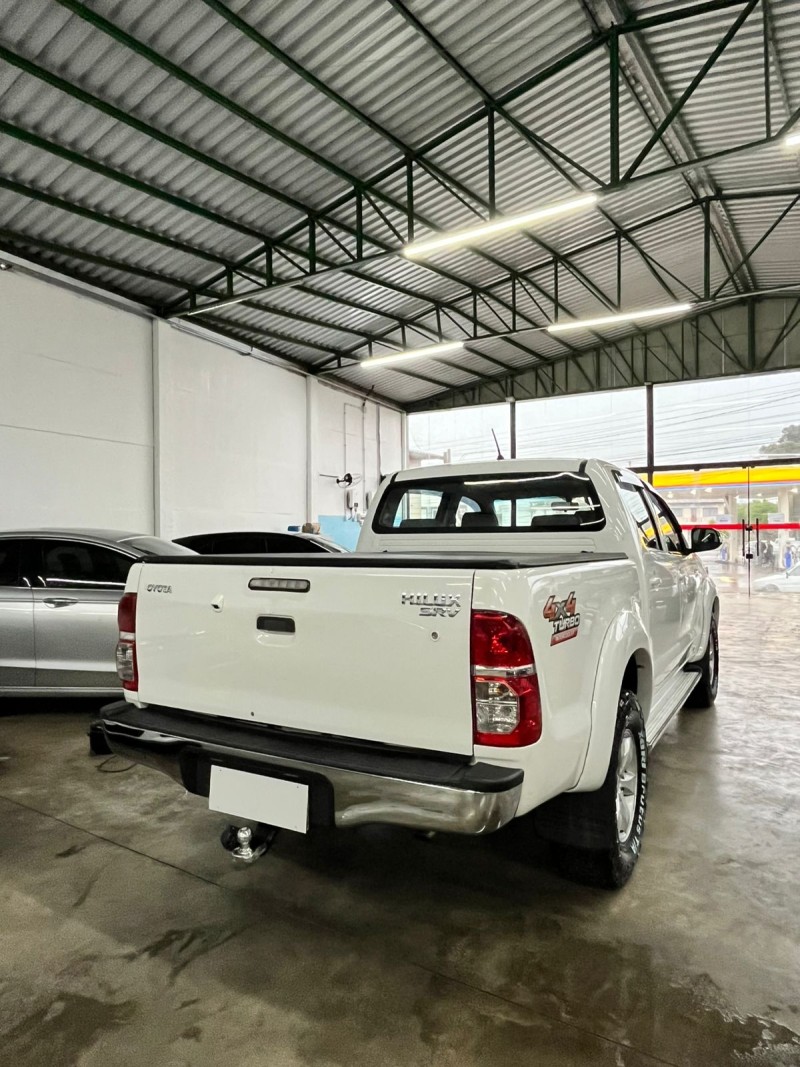 HILUX 3.0 SRV 4X4 CD 16V TURBO INTERCOOLER DIESEL 4P AUTOMÁTICO - 2014 - VACARIA