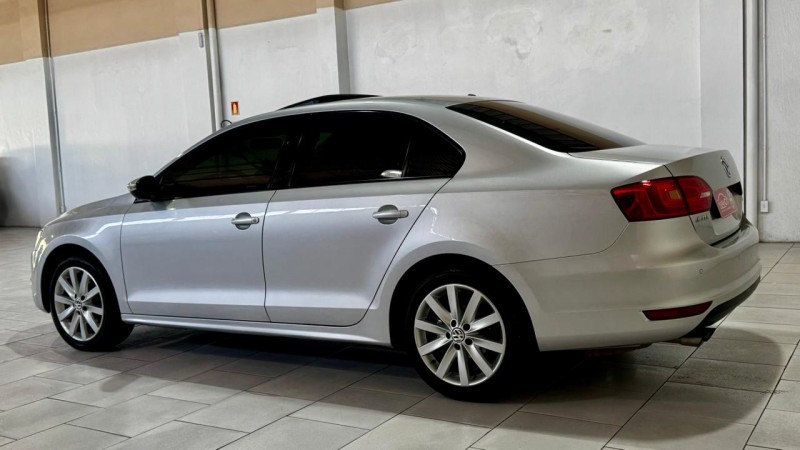 JETTA 2.0 COMFORTLINE FLEX 4P TIPTRONIC - 2014 - ESTâNCIA VELHA