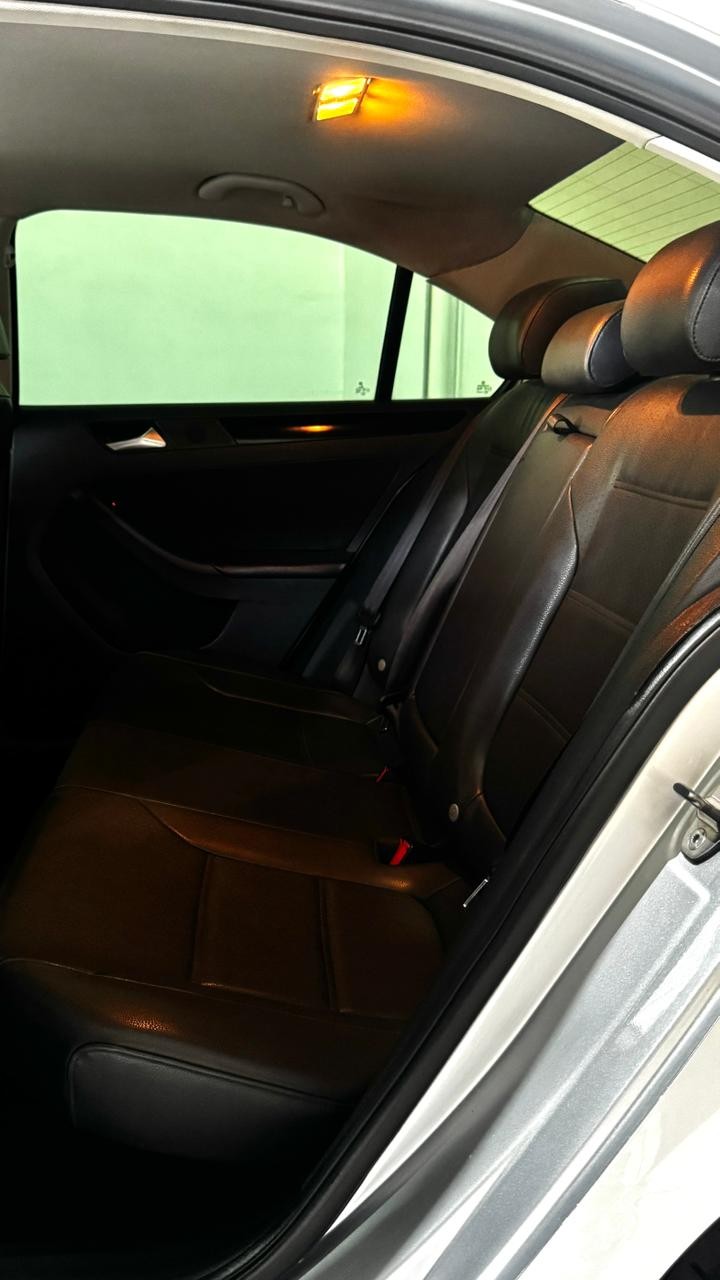 JETTA 2.0 COMFORTLINE FLEX 4P TIPTRONIC - 2014 - ESTâNCIA VELHA