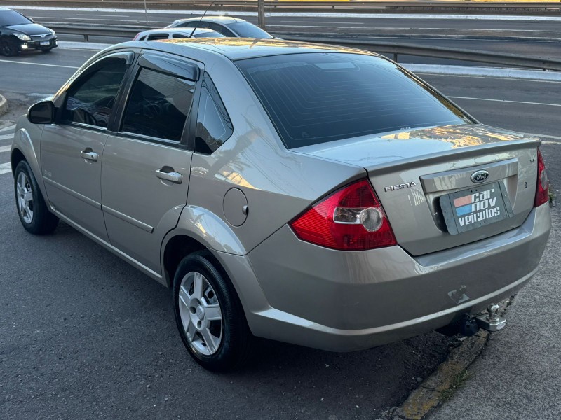 FIESTA 1.6 MPI SEDAN 8V FLEX 4P MANUAL - 2010 - CAXIAS DO SUL