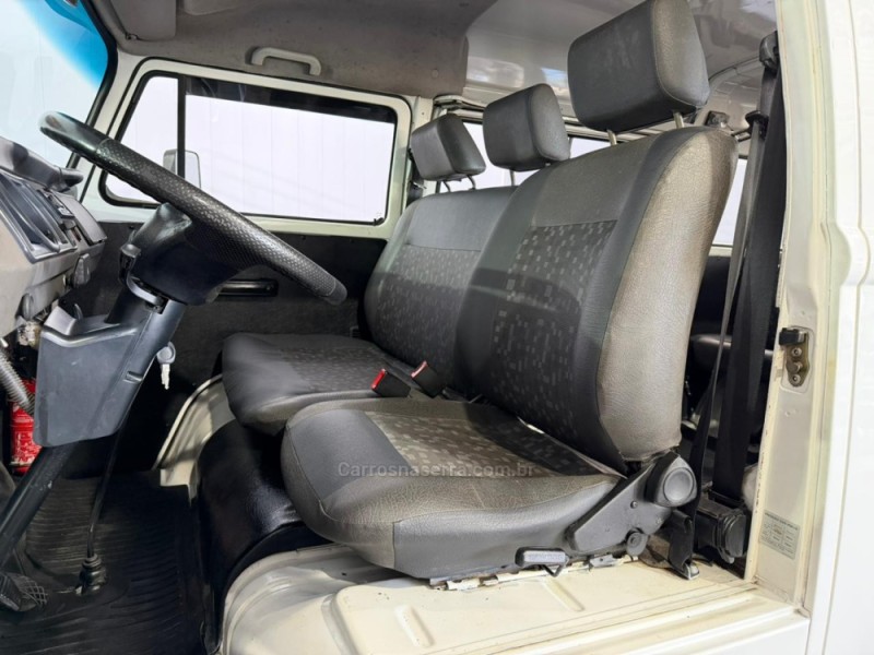 KOMBI 1.4 MI STD LOTAÇÃO 8V FLEX 3P MANUAL - 2012 - VACARIA