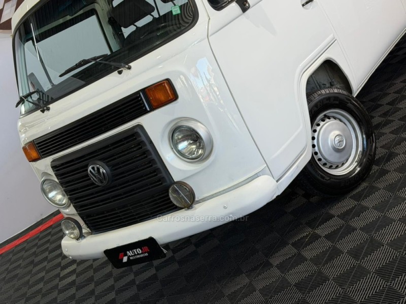 KOMBI 1.4 MI STD LOTAÇÃO 8V FLEX 3P MANUAL - 2012 - VACARIA