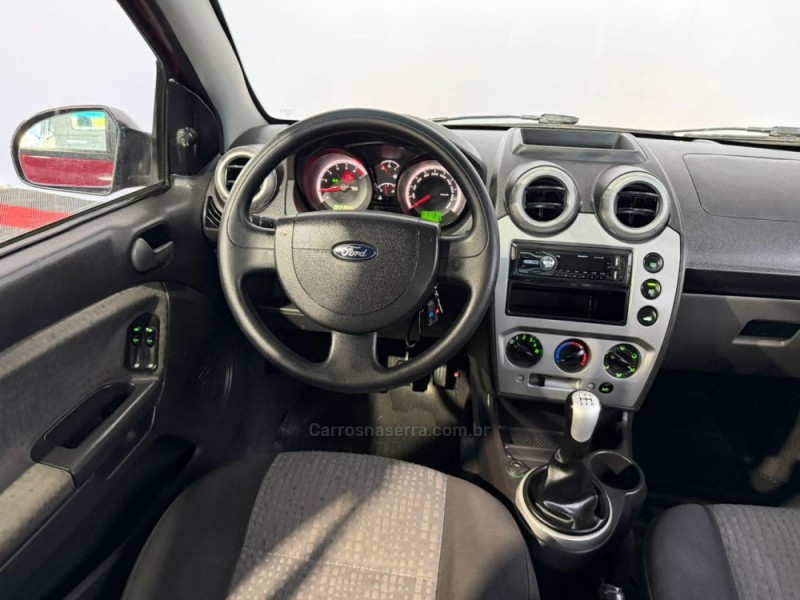 FIESTA 1.6 MPI TREND SEDAN 8V FLEX 4P MANUAL - 2013 - VACARIA