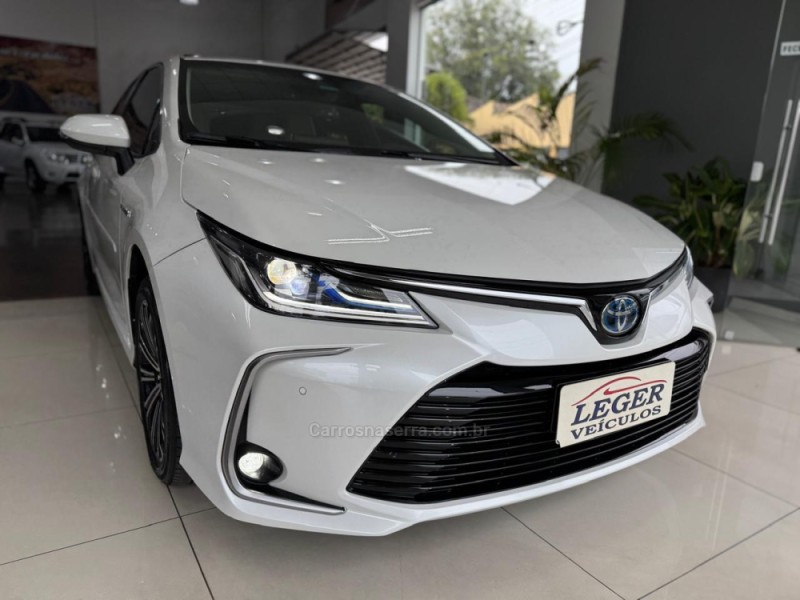 COROLLA 1.8 ALTIS PREMIUM 16V HÍBRIDO 4P AUTOMÁTICO - 2022 - SãO LEOPOLDO