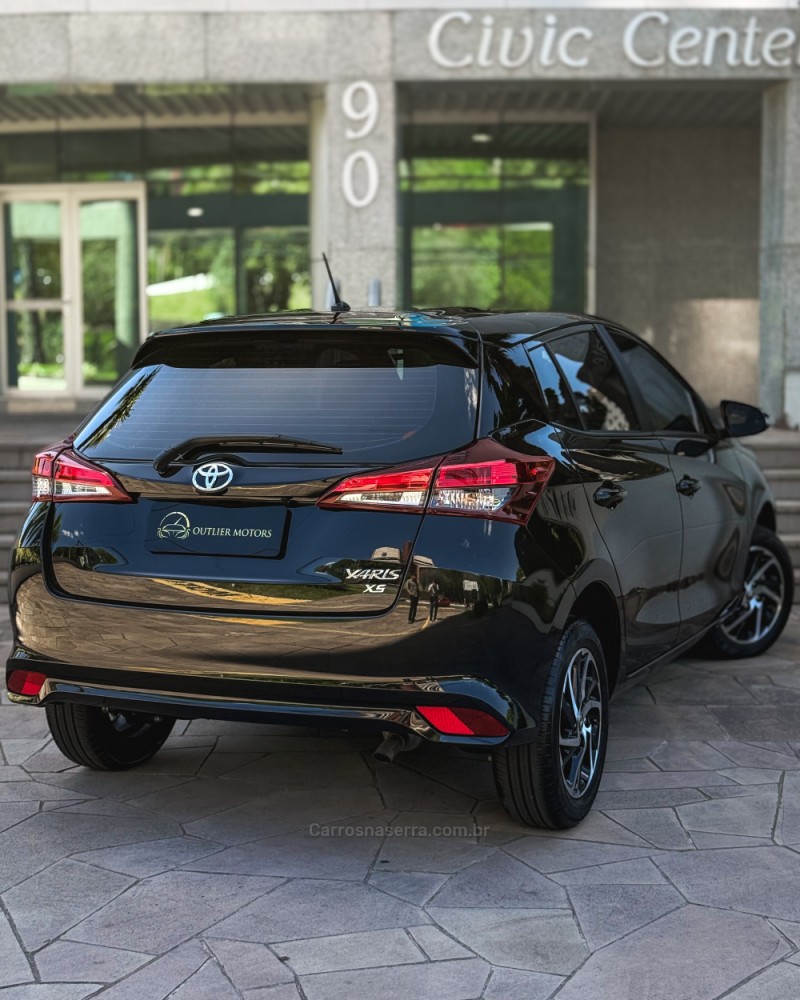 YARIS 1.5 XS 16V FLEX 4P AUTOMÁTICO - 2024 - NOVO HAMBURGO