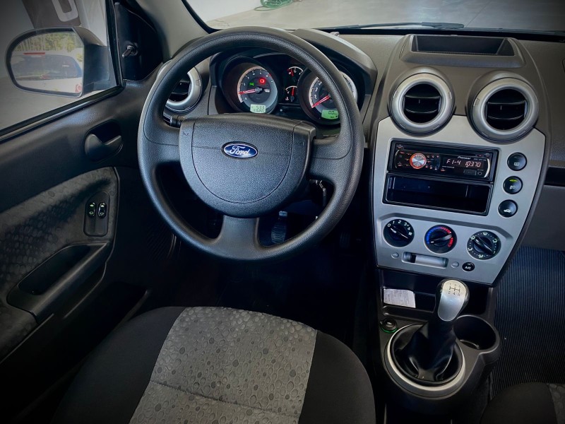 FIESTA 1.6 ROCAM HATCH 8V FLEX 4P MANUAL - 2012 - LAJEADO