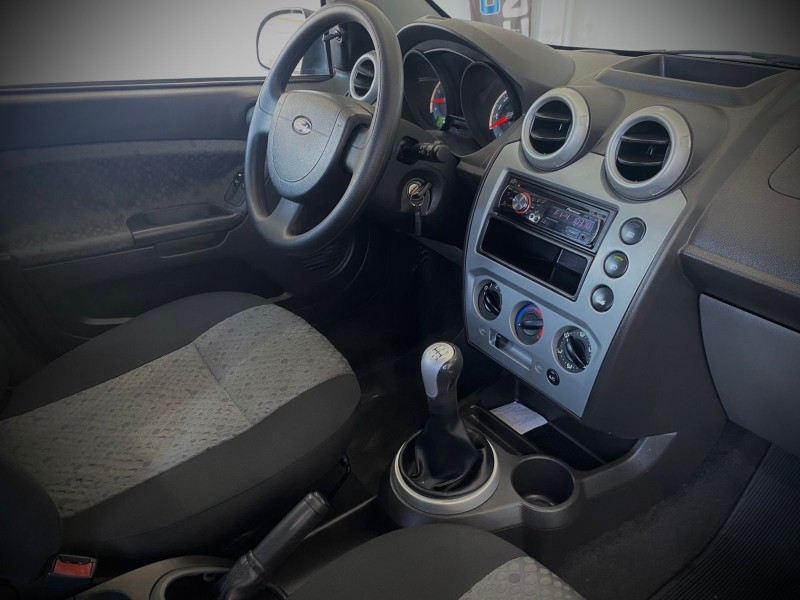 FIESTA 1.6 ROCAM HATCH 8V FLEX 4P MANUAL - 2012 - LAJEADO