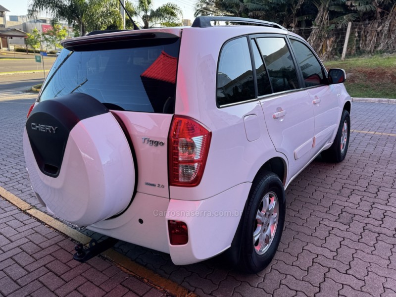 TIGGO 2.0 16V GASOLINA 4P MANUAL - 2015 - FELIZ