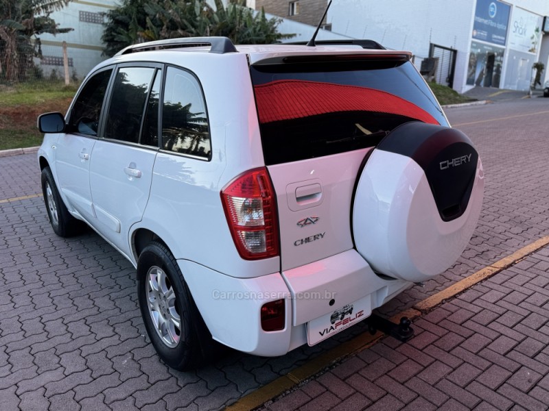 TIGGO 2.0 16V GASOLINA 4P MANUAL - 2015 - FELIZ