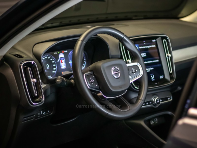 XC 40 1.5 T5 RECHARGE INSCRIPTION EXPRESSION HÍBRIDO 4P AUTOMÁTICO - 2022 - CAXIAS DO SUL