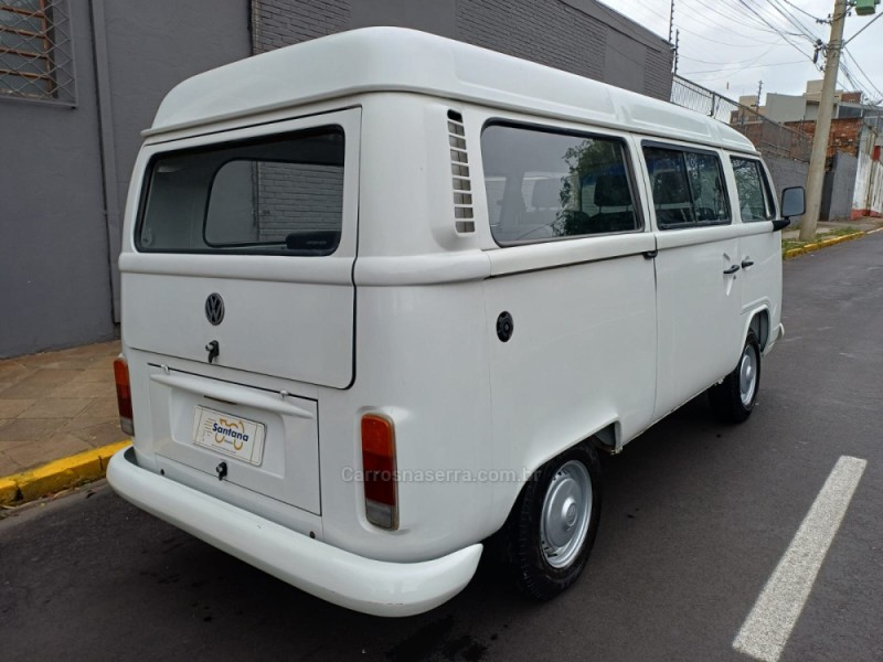 KOMBI 1.4 MI STD LOTAÇÃO 8V FLEX 3P MANUAL - 2008 - PASSO FUNDO