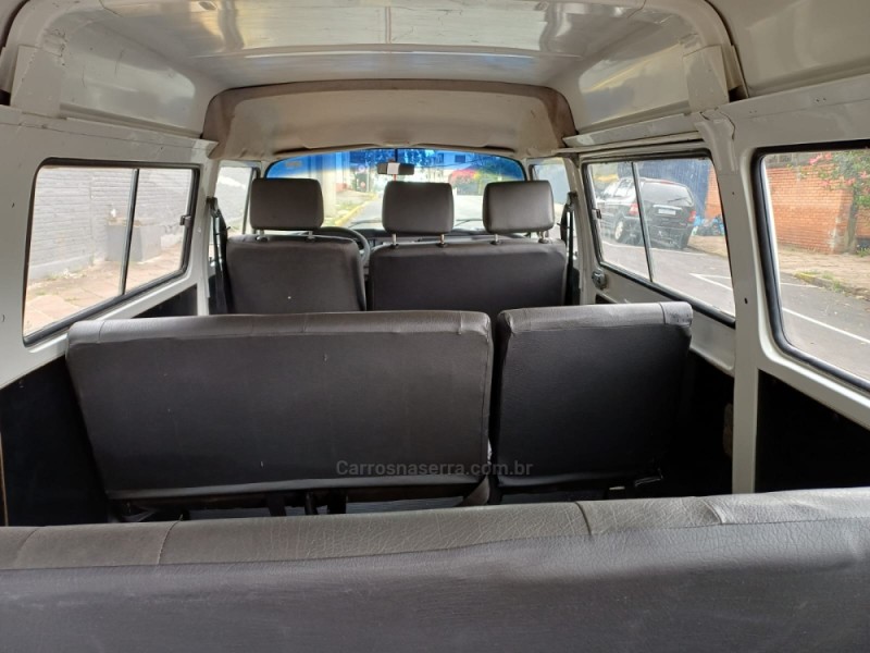 KOMBI 1.4 MI STD LOTAÇÃO 8V FLEX 3P MANUAL - 2008 - PASSO FUNDO