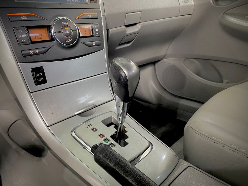 COROLLA 2.0 XEI 16V FLEX 4P AUTOMÁTICO - 2013 - LAJEADO