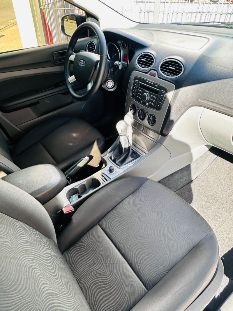 FOCUS 1.6 GLX 16V FLEX 4P MANUAL - 2013 - CAXIAS DO SUL