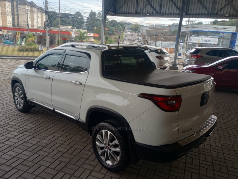TORO 2.0 16V TURBO DIESEL VOLCANO AT9 4X4 AUTOMÁTICO - 2020 - CAXIAS DO SUL