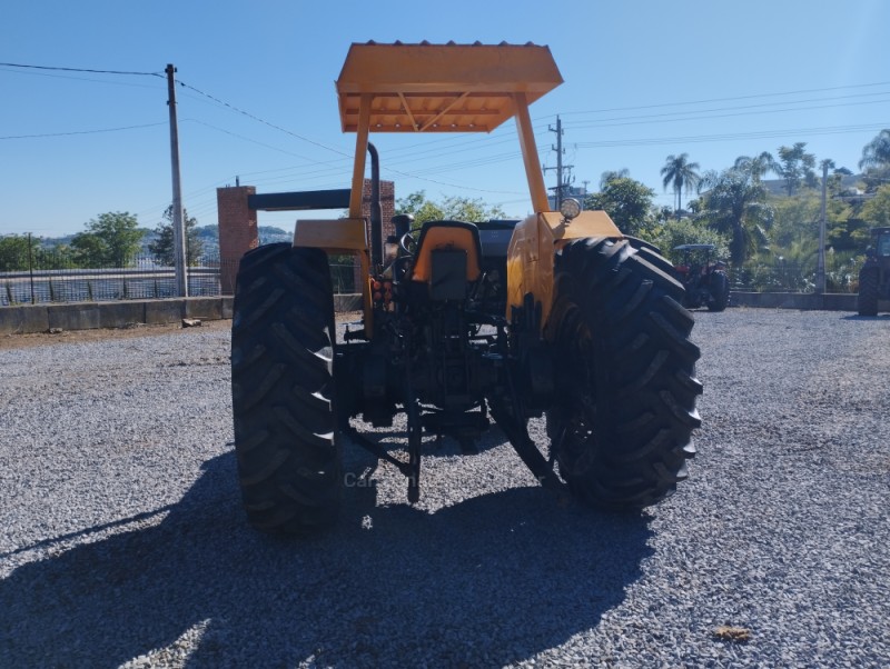 TRATOR 85  - 1980 - GUAPORé